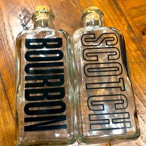 VINTAGE TCW CO  USA BOURBON AND SCOTH DECANTER 70s